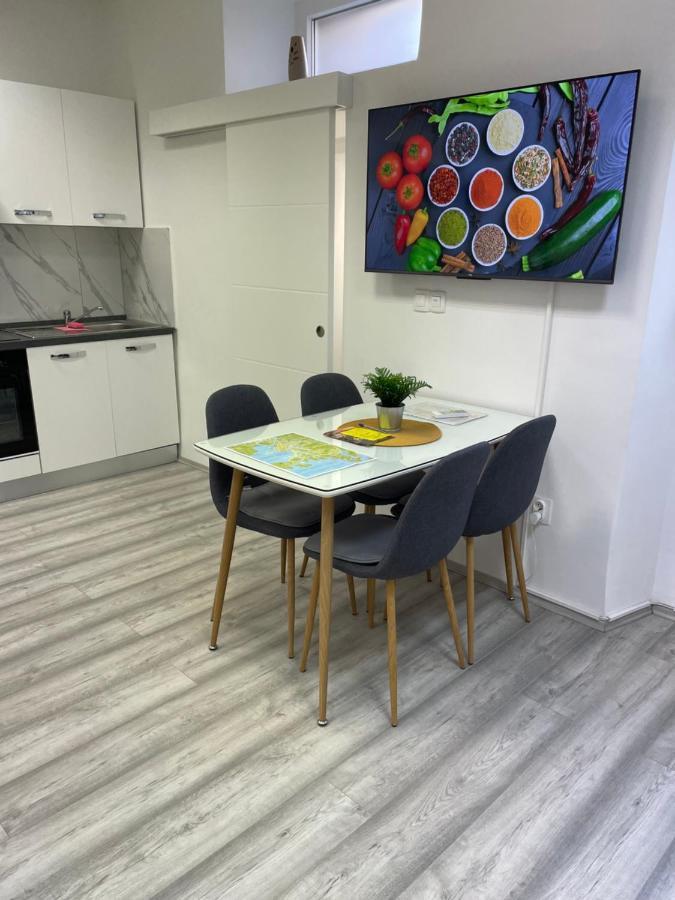 Apartment Studio Beauty In Centar Pula Exterior foto